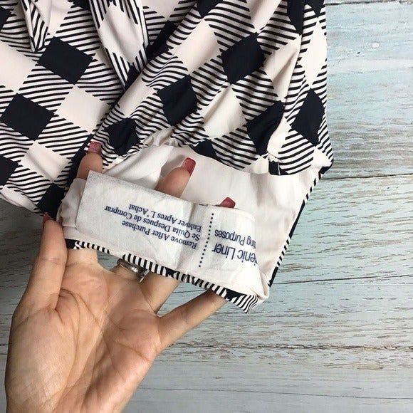 Radio Fiji Women's Lattitude Zanzibar One Piece - Picture 6 of 7